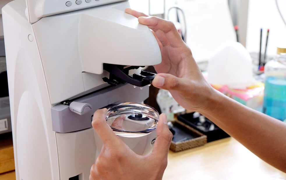 Porous Media Air Bearings Solve Thermal Expansion in Diamond Turning